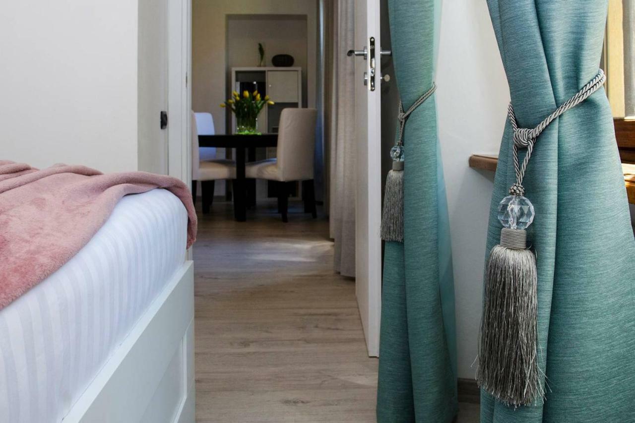 Joivy Cute 1-Bedroom Flat Next To Lake Комо Экстерьер фото